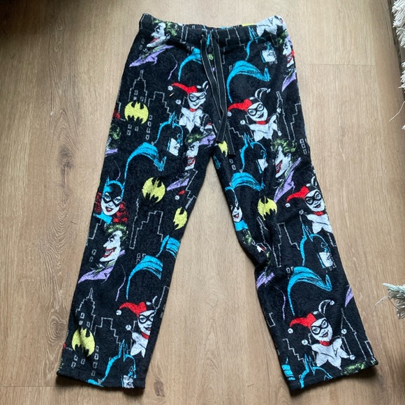 Batman, joker Harlan Quinn, pajama pants super soft meduim - Picture 3 of 6